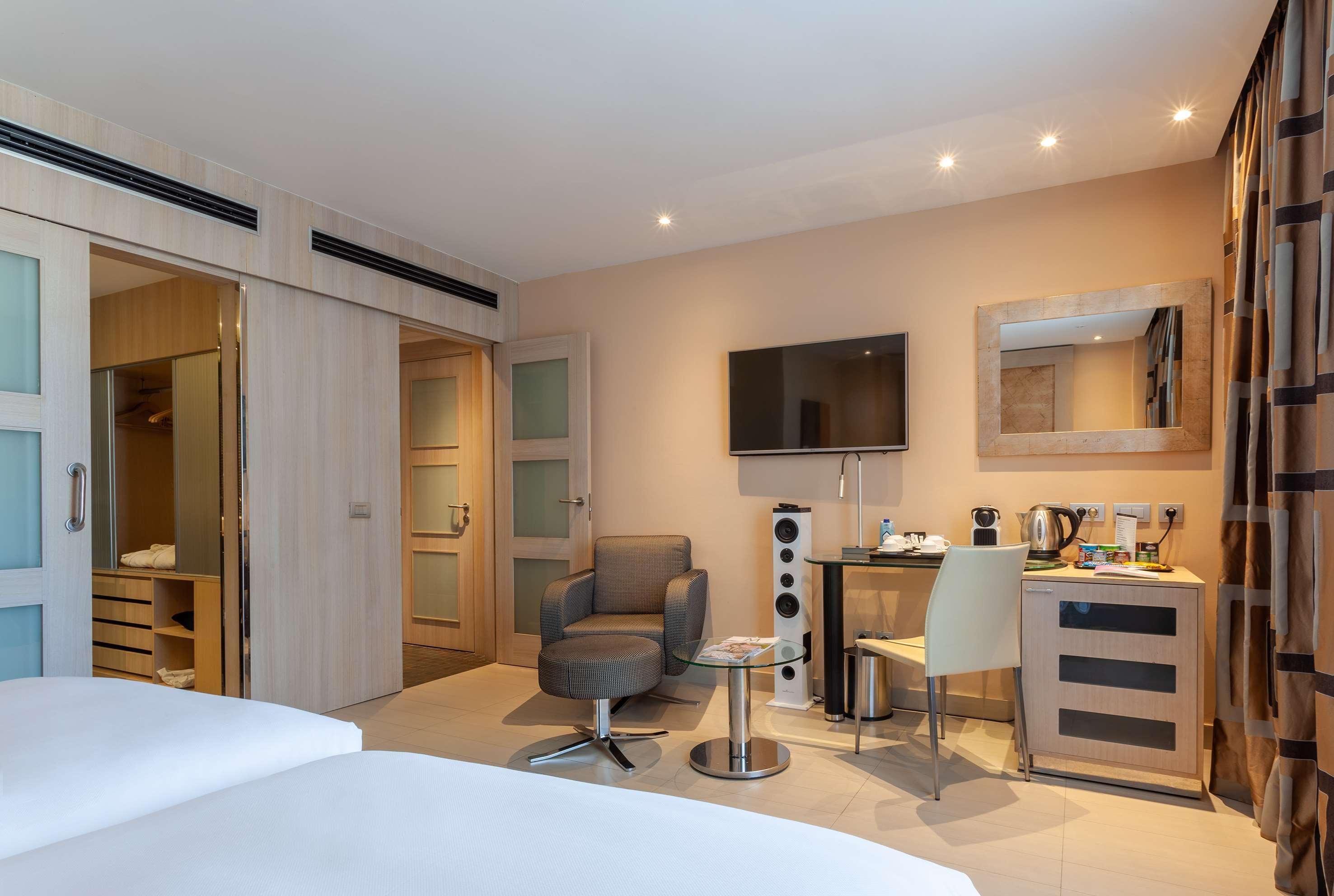 The Level At Melia Sevilla Exterior photo